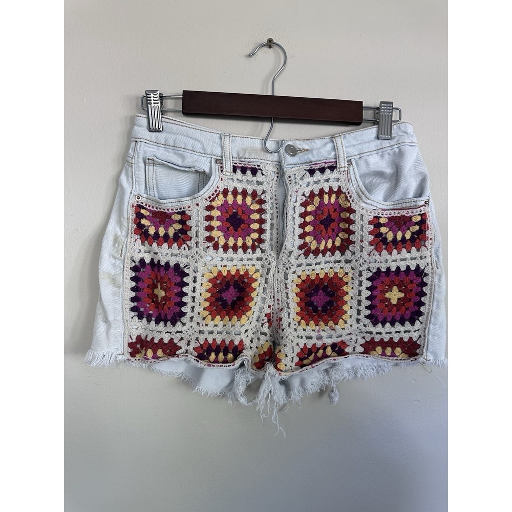 Crochet Cotton Floral High-Rise Denim Shorts Cream Size 28 Farm Rio Look